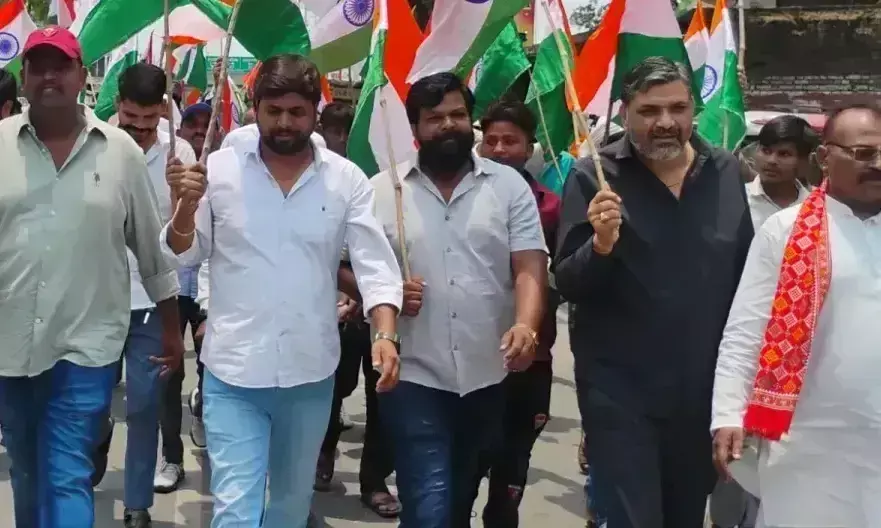 Lucknow: सेना ने आतंकवाद पर कसा शिकंजा, अड्डों को किया नेस्तनाबूद: निर्मल वर्मा Lucknow: सेना ने आतंकवाद पर कसा शिकंजा, अड्डों को किया नेस्तनाबूद: निर्मल वर्मा