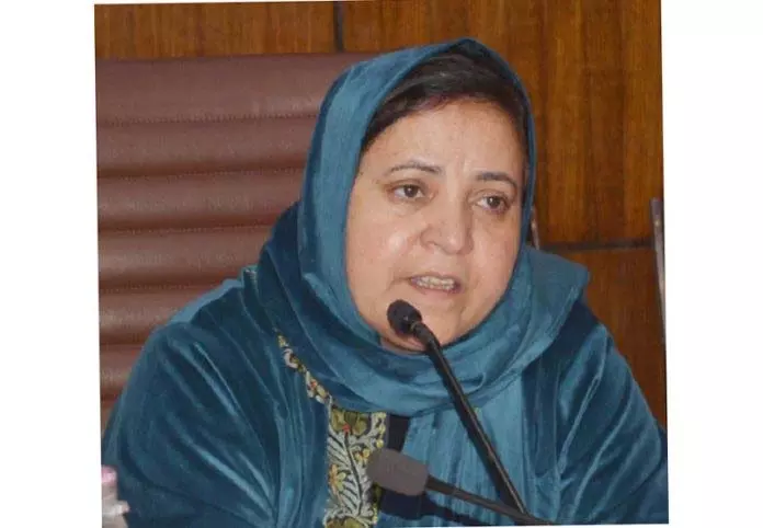 मौसम के आधार पर तय होगी गर्मी की छुट्टियां: Sakeena मौसम के आधार पर तय होगी गर्मी की छुट्टियां: Sakeena
