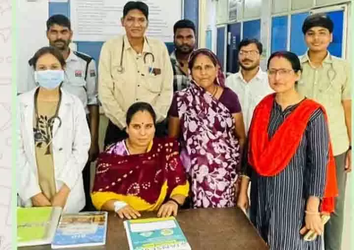 हर्निया का डॉ झारिया ने महिला का किया सफल सीजर ऑपरेशन, बाद में मरीज को किया डिस्चार्ज हर्निया का डॉ झारिया ने महिला का किया सफल सीजर ऑपरेशन, बाद में मरीज को किया डिस्चार्ज