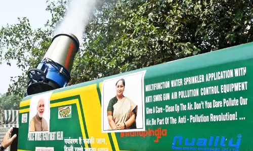 Delhi: सरकार औद्योगिक क्षेत्रों में एंटी-स्मॉग गन ट्रक तैनात करेगी