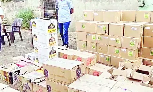 Ludhiana: 422 बोतल शराब के साथ दुकान के दो कर्मचारी गिरफ्तार
