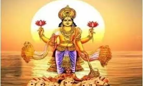 Raviwar Upay: रविवार को करें सूर्य देव के 12 नामों का जाप, रोग, दरिद्रता और दुर्भाग्य से मिलेगी मुक्ति Raviwar Upay: रविवार को करें सूर्य देव के 12 नामों का जाप, रोग, दरिद्रता और दुर्भाग्य से मिलेगी मुक्ति