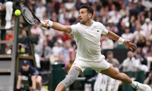 घुटने की चोट से उबरकर Djokovic  ने SF में प्रवेश किया