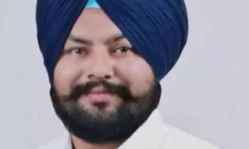 खडूर साहिब के विधायक लालपुरा ने SSP पर एसआई मौत मामले में निर्दोष लोगों को फंसाने का आरोप लगाया खडूर साहिब के विधायक लालपुरा ने SSP पर एसआई मौत मामले में निर्दोष लोगों को फंसाने का आरोप लगाया