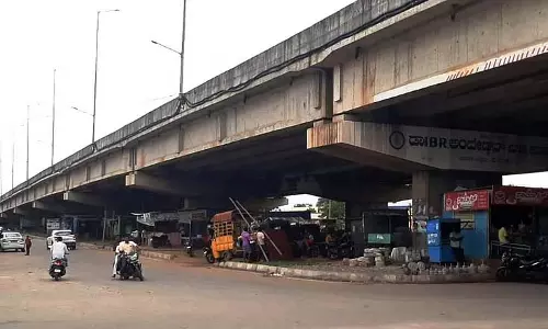 Kushtagi : हाईवे के किनारे अवैध शराब की दुकानें