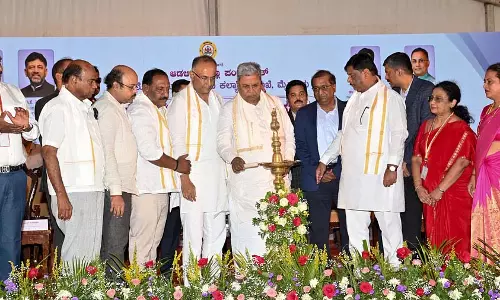 Karnataka : सीएम ने किया 16 किलोमीटर सेंटर का उद्घाटन