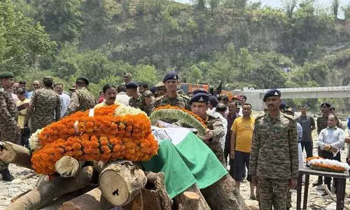Kangra village में सैन्य सम्मान के साथ अग्निवीर का अंतिम संस्कार Kangra village में सैन्य सम्मान के साथ अग्निवीर का अंतिम संस्कार