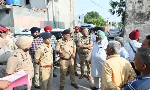 Jalandhar: वरिष्ठ पुलिस अधिकारियों ने मादक पदार्थों की तस्करी वाले इलाकों का दौरा किया