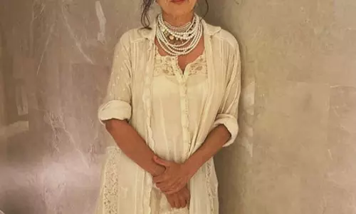 नीना गुप्ता का शेफ अवतार, आलू पनीर रेसिपी की पेश