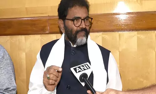 चित्तपुर की घटना को लेकर BJP ने कलबुर्गी चलो विरोध प्रदर्शन शुरू किया, प्रियांक खड़गे को हटाने की मांग की चित्तपुर की घटना को लेकर BJP ने कलबुर्गी चलो विरोध प्रदर्शन शुरू किया, प्रियांक खड़गे को हटाने की मांग की