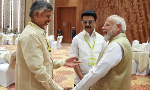 PM Modi ने सुधारों के लिए आंध्र सीएम चंद्रबाबू नायडू की प्रशंसा की PM Modi ने सुधारों के लिए आंध्र सीएम चंद्रबाबू नायडू की प्रशंसा की