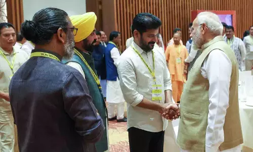 मुख्यमंत्रियों से टीम इंडिया बनकर काम करने का आह्वान, नीति आयोग की बैठक के दौरान ऐसा नजारा देखने को मिला... मुख्यमंत्रियों से टीम इंडिया बनकर काम करने का आह्वान, नीति आयोग की बैठक के दौरान ऐसा नजारा देखने को मिला...