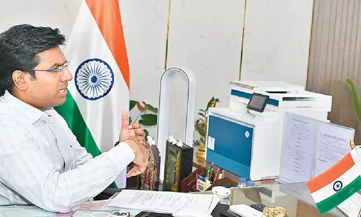 Collector ने योगांध्र-2025 के तहत जमीनी स्तर पर योग अभियान चलाने पर जोर दिया Collector ने योगांध्र-2025 के तहत जमीनी स्तर पर योग अभियान चलाने पर जोर दिया
