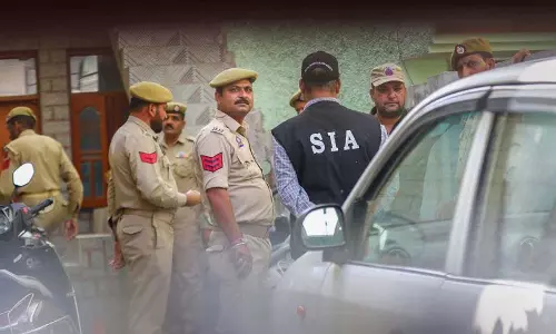 SIA ने जम्मू में आतंकी स्लीपर सेल से जुड़े 18 ठिकानों पर छापे मारे SIA ने जम्मू में आतंकी स्लीपर सेल से जुड़े 18 ठिकानों पर छापे मारे