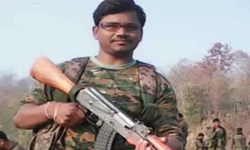 Latehar में 10 लाख रुपये के इनामी समेत दो माओवादी मारे गए Latehar में 10 लाख रुपये के इनामी समेत दो माओवादी मारे गए