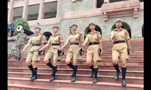 NDA की महिला कैडेटों का पहला बैच तैयार NDA की महिला कैडेटों का पहला बैच तैयार