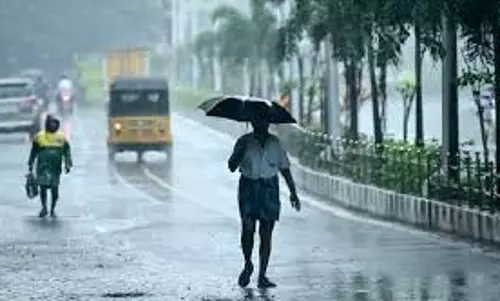 Jharkhand : आंधी-तूफान व मूसलाधार बारिश की चेतावनी Jharkhand : आंधी-तूफान व मूसलाधार बारिश की चेतावनी