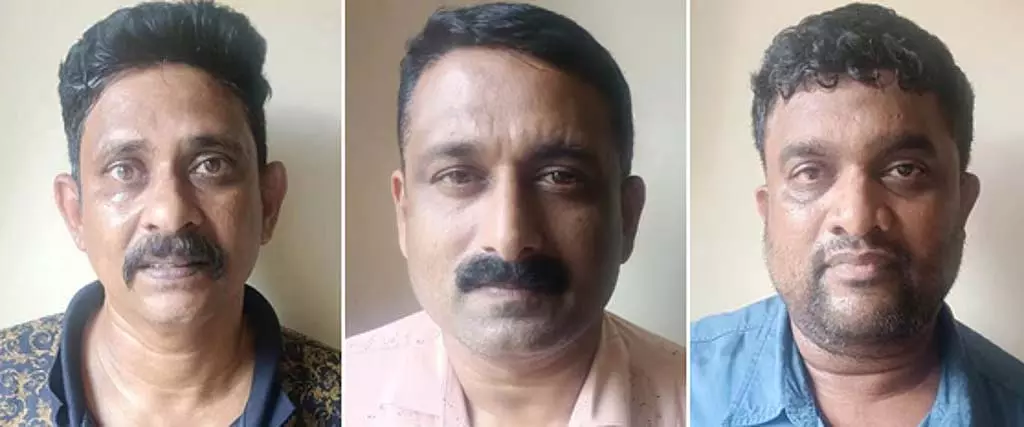 सेवानिवृत्त वन अधिकारी से 6.58 करोड़ की ऑनलाइन धोखाधड़ी: केरल से तीन गिरफ्तार सेवानिवृत्त वन अधिकारी से 6.58 करोड़ की ऑनलाइन धोखाधड़ी: केरल से तीन गिरफ्तार