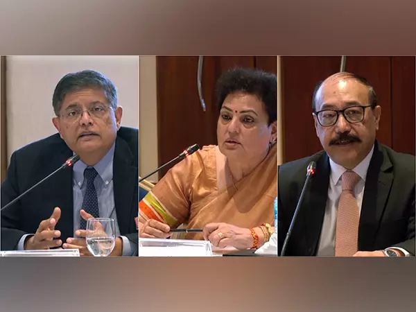 सर्वदलीय प्रतिनिधिमंडल के नेता Baijayant Panda ने कहा- बातचीत और आतंकवाद एक साथ नहीं चल सकते सर्वदलीय प्रतिनिधिमंडल के नेता Baijayant Panda ने कहा- बातचीत और आतंकवाद एक साथ नहीं चल सकते