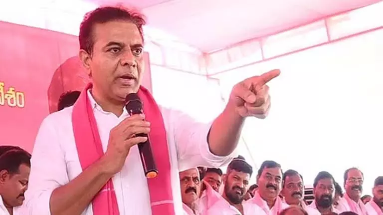 नेशनल हेराल्ड मामले में ED द्वारा रेवंत का नाम लिए जाने के बाद केटीआर ने उनके इस्तीफे की मांग की नेशनल हेराल्ड मामले में ED द्वारा रेवंत का नाम लिए जाने के बाद केटीआर ने उनके इस्तीफे की मांग की