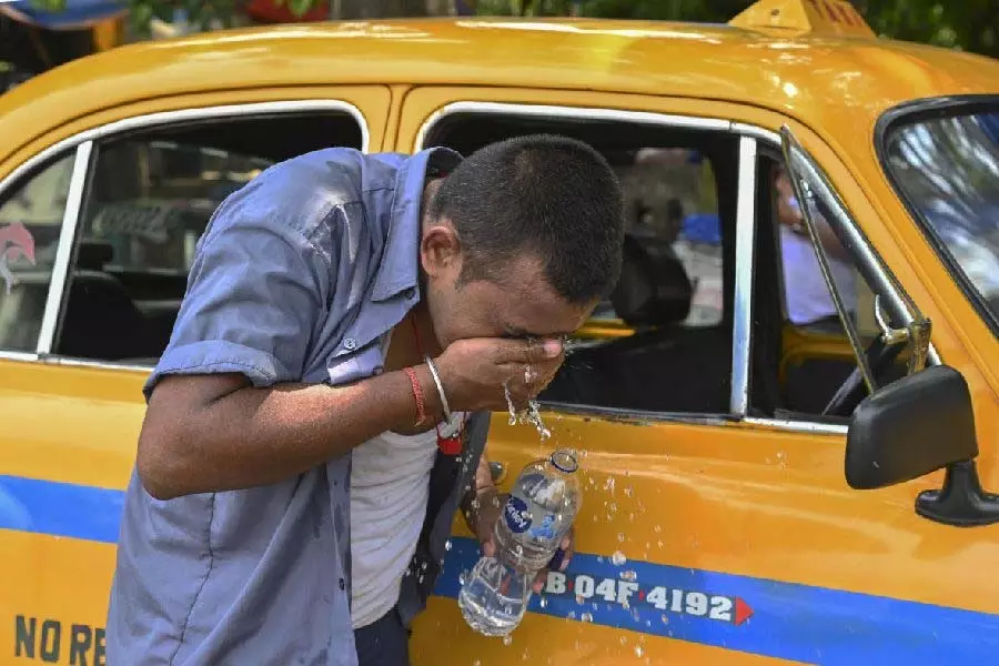 जलवायु संकट के सामाजिक-आर्थिक आयामों को ध्यान में रखने की आवश्यकता पर संपादकीय जलवायु संकट के सामाजिक-आर्थिक आयामों को ध्यान में रखने की आवश्यकता पर संपादकीय
