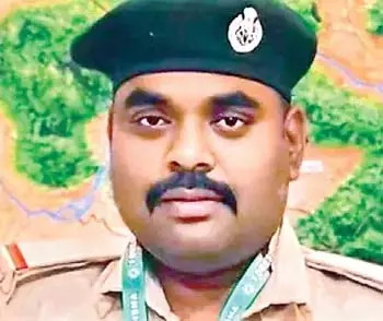 Odisha : शिकारियों की गोलीबारी में वन रक्षक की मौत Odisha : शिकारियों की गोलीबारी में वन रक्षक की मौत
