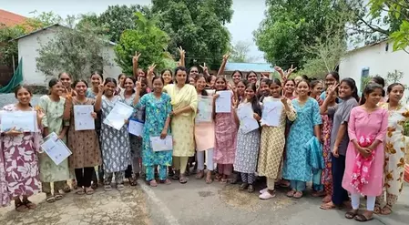 माओवाद प्रभावित क्षेत्रों में विकास का बदलाव आज हमें गर्व से भर रहा है : पीएम मोदी माओवाद प्रभावित क्षेत्रों में विकास का बदलाव आज हमें गर्व से भर रहा है : पीएम मोदी