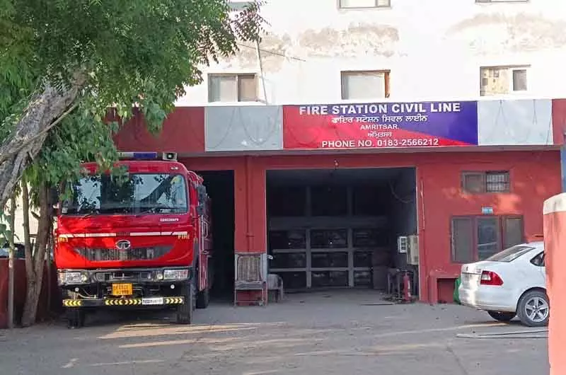 Punjab: अग्नि सुरक्षा संरचना शहर के विकास के साथ तालमेल रखने में विफल रही Punjab: अग्नि सुरक्षा संरचना शहर के विकास के साथ तालमेल रखने में विफल रही