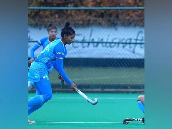 Indian Junior Women Hockey Team ने चार देशों के टूर्नामेंट में चिली को 2-1 से हराया Indian Junior Women Hockey Team ने चार देशों के टूर्नामेंट में चिली को 2-1 से हराया