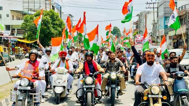 Paonta Sahib में तिरंगा यात्रा में देशभक्ति की गूंज, ऑपरेशन सिंदूर के नायकों को श्रद्धांजलि Paonta Sahib में तिरंगा यात्रा में देशभक्ति की गूंज, ऑपरेशन सिंदूर के नायकों को श्रद्धांजलि
