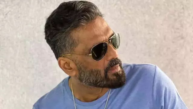 पिता को धमकी पर भड़के सुनील शेट्टी पिता को धमकी पर भड़के सुनील शेट्टी