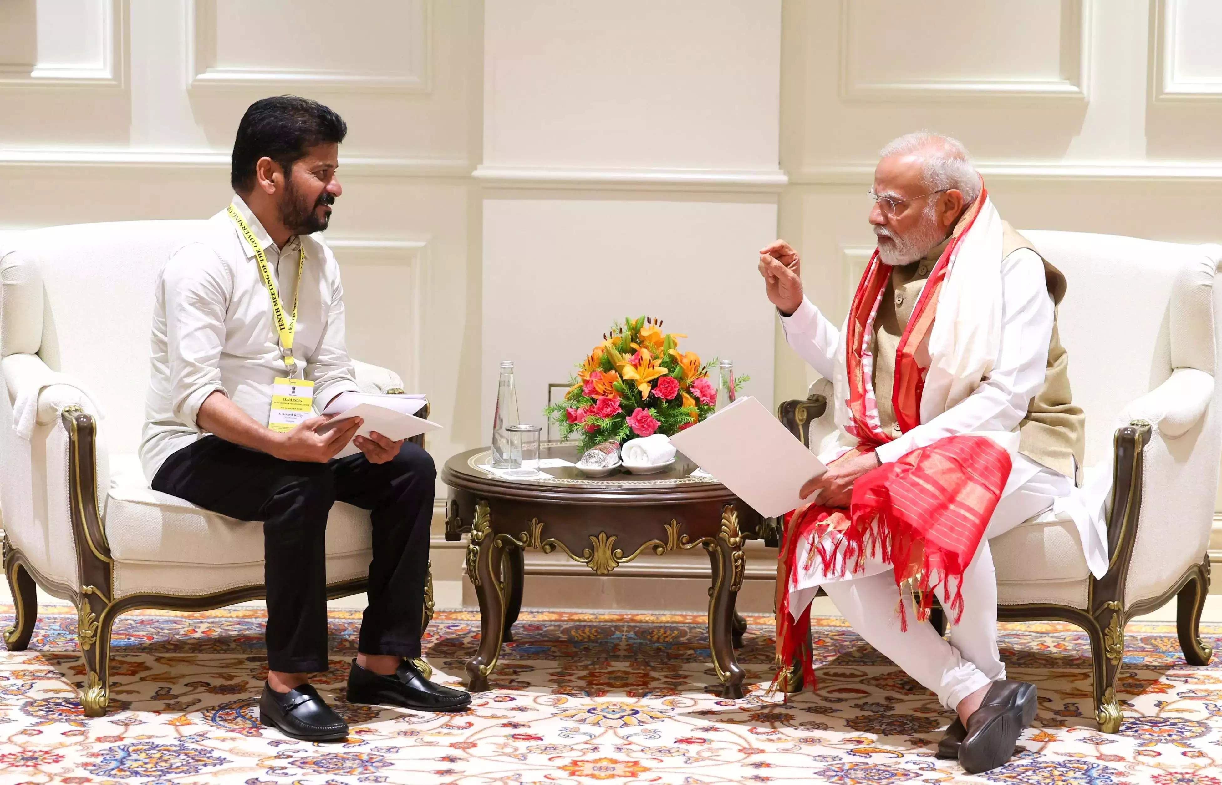 Telangana: रेवंत ने मोदी से राज्य में परियोजनाओं में तेजी लाने का आग्रह किया Telangana: रेवंत ने मोदी से राज्य में परियोजनाओं में तेजी लाने का आग्रह किया