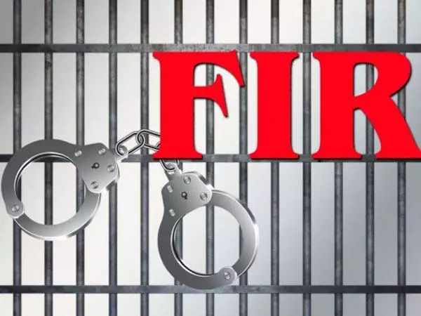 CG: महिला टीचर से 25 लाख की ठगी, FIR दर्ज CG: महिला टीचर से 25 लाख की ठगी, FIR दर्ज