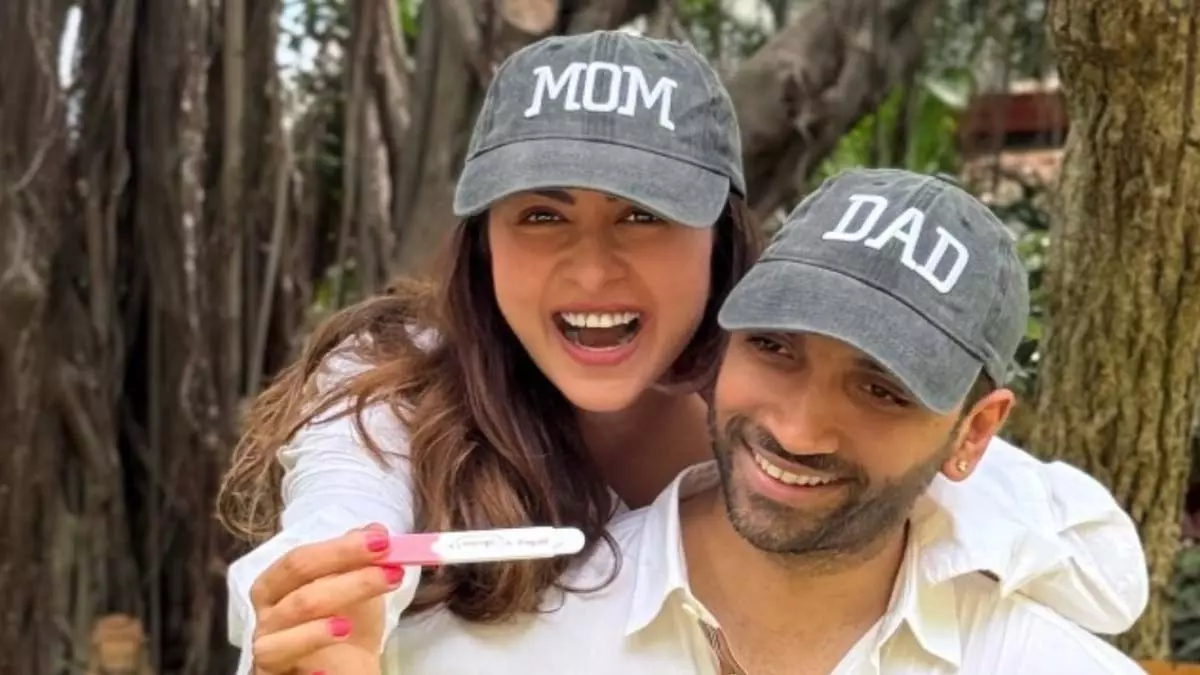 K3G की युवा पू Malvika Raaj दुनिया में अपने पूकी का स्वागत करने के लिए पूरी तरह तैयार हैं K3G की युवा पू Malvika Raaj दुनिया में अपने पूकी का स्वागत करने के लिए पूरी तरह तैयार हैं