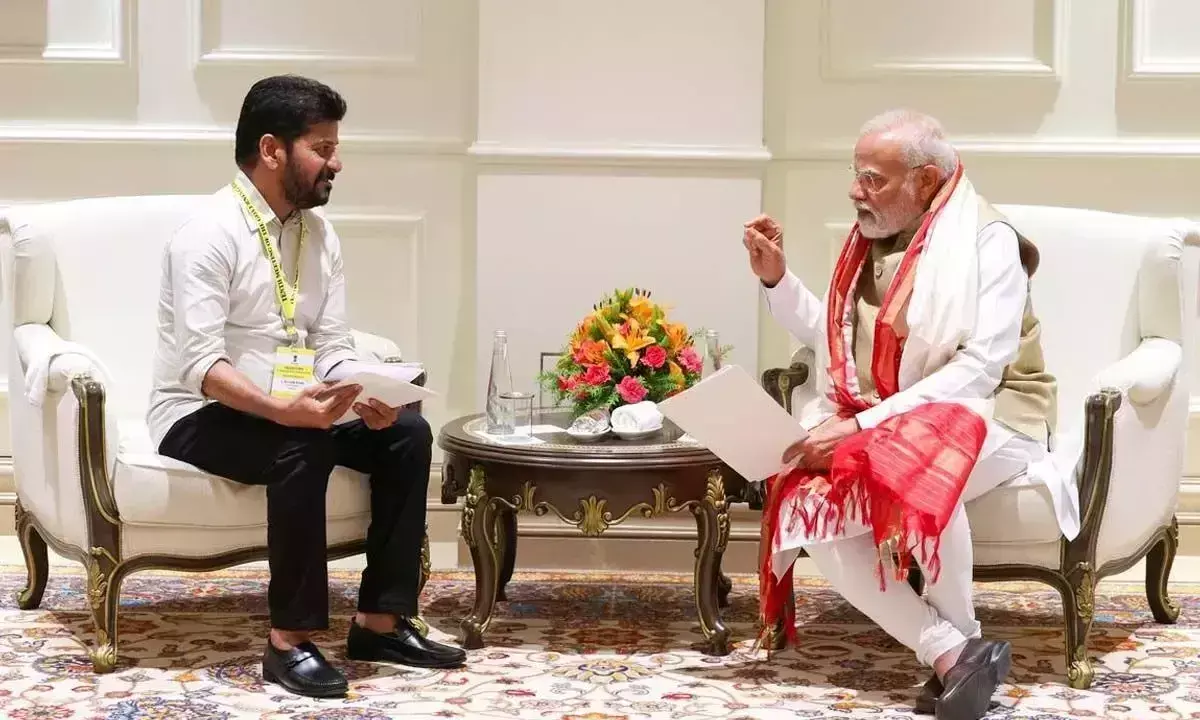 CM ने राज्य में बुनियादी ढांचा, मेट्रो रेल परियोजनाओं के लिए मोदी से मदद मांगी CM ने राज्य में बुनियादी ढांचा, मेट्रो रेल परियोजनाओं के लिए मोदी से मदद मांगी