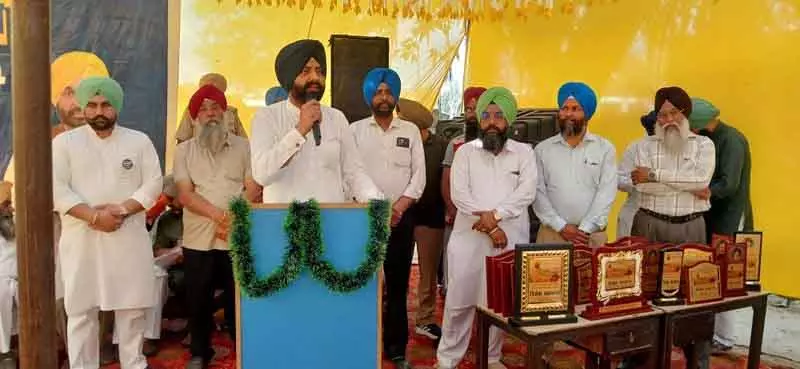 नशा मुक्ति यात्रा को लोगों के समर्थन से खुश हूं: Bhullar नशा मुक्ति यात्रा को लोगों के समर्थन से खुश हूं: Bhullar