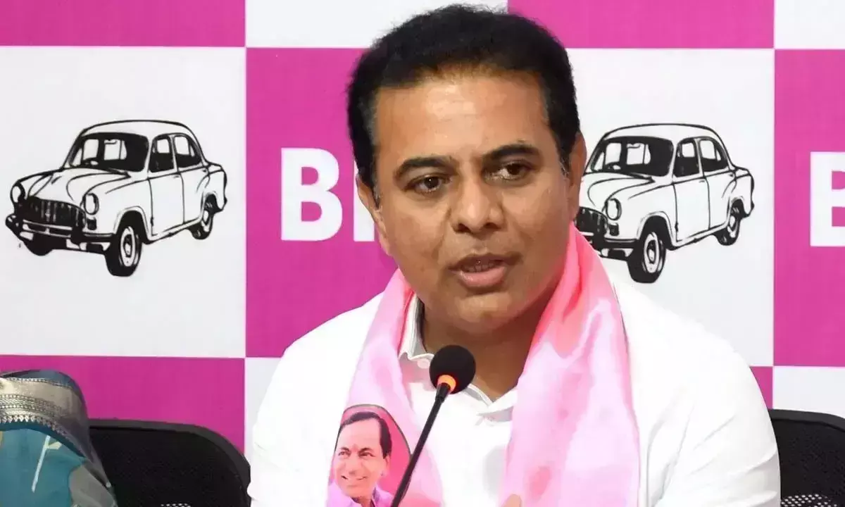 Telangana: परेशान बीआरएस कविता के खिलाफ कार्रवाई कर सकती है Telangana: परेशान बीआरएस कविता के खिलाफ कार्रवाई कर सकती है