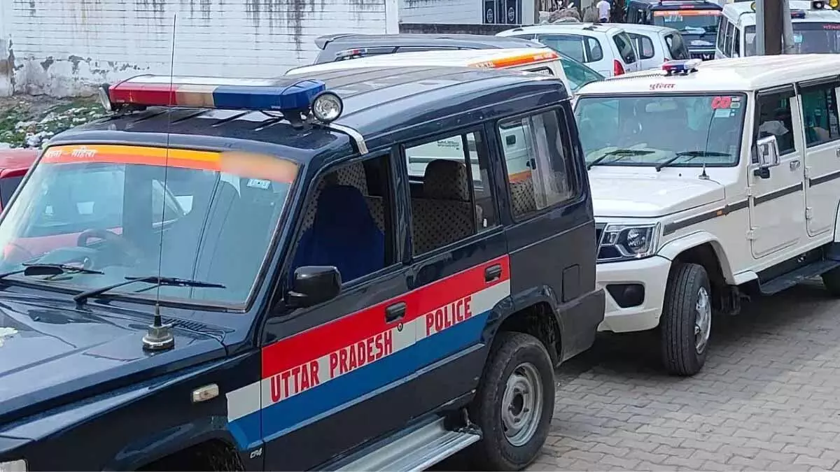 Mathura में घर के बाहर घूम रही महिला के साथ सामूहिक दुष्कर्म, 10 दिन बाद होश आने पर बताई सारी घटना Mathura में घर के बाहर घूम रही महिला के साथ सामूहिक दुष्कर्म, 10 दिन बाद होश आने पर बताई सारी घटना