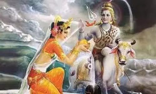 Masik Shivratri Vrat Katha: ज्येष्ठ मासिक शिवरात्रि के दिन जरूर पढ़ें ये व्रत कथा, पूरी होगी हर मनोकामना Masik Shivratri Vrat Katha: ज्येष्ठ मासिक शिवरात्रि के दिन जरूर पढ़ें ये व्रत कथा, पूरी होगी हर मनोकामना