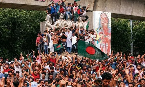 यूनुस के बयान को बताया गया गलत, अंतरिम प्रमुख पद पर बने रहेंगे: सहयोगी