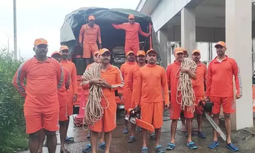 वालपराई में भारी बारिश की चेतावनी: राष्ट्रीय आपदा प्रतिक्रिया बल पहुंचा