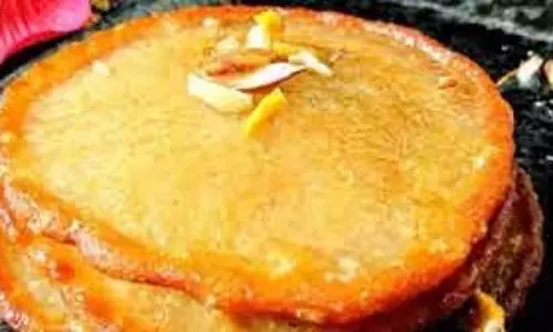 Recipe: हलवाई जैसे मुलायम और स्वादिष्ट मालपुआ बनाने के लिए आजमाएं ये ट्रिक