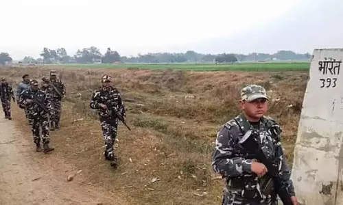 Andhra: राज्य की सीमा पर तलाशी अभियान तेज Andhra: राज्य की सीमा पर तलाशी अभियान तेज