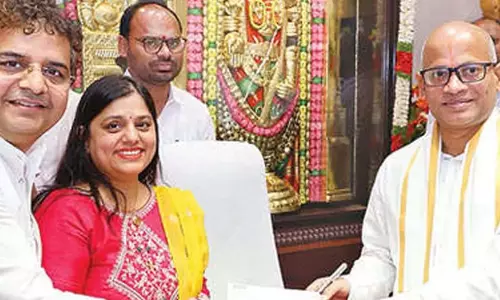 TTD आरोग्य वरप्रसादिनी को 10 लाख रुपये का दान TTD आरोग्य वरप्रसादिनी को 10 लाख रुपये का दान