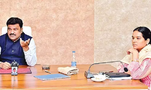 रेलवे परियोजनाओं के लिए भूमि अधिग्रहण में तेजी लाएं: कलेक्टर