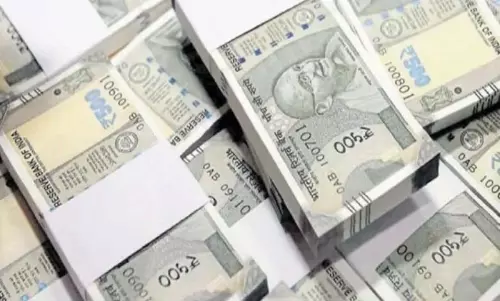 Telangana: दरगाह में श्रद्धालुओं से वसूली का आरोप
