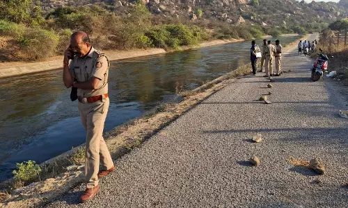 Karnataka: नाबालिग पीड़िता की शिकायत पर मठ प्रमुख अरेस्ट Karnataka: नाबालिग पीड़िता की शिकायत पर मठ प्रमुख अरेस्ट