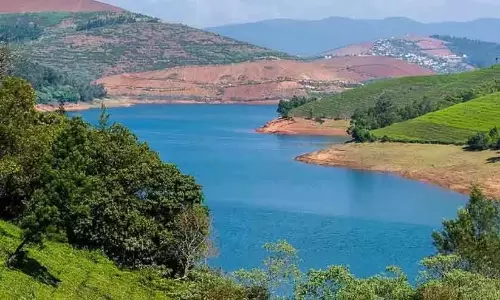 Kerala : नीलगिरी में पर्यटक आकर्षण स्थल दो दिनों के लिए बंद Kerala : नीलगिरी में पर्यटक आकर्षण स्थल दो दिनों के लिए बंद