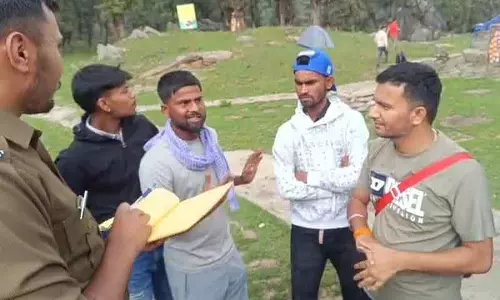Chudhar Yatra पर कर लगाने को लेकर विवाद, बाहरी राज्यों के श्रद्धालु कर रहे विरोध प्रदर्शन