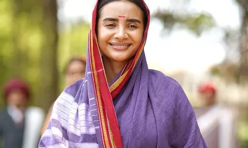 फुले के सिनेमाघरों में एक महीना पूरा होने पर पत्रलेखा ने Savitribai Phule की भूमिका पर विचार किया फुले के सिनेमाघरों में एक महीना पूरा होने पर पत्रलेखा ने Savitribai Phule की भूमिका पर विचार किया